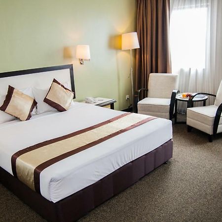 Summit Hotel Subang Usj Subang Jaya Buitenkant foto